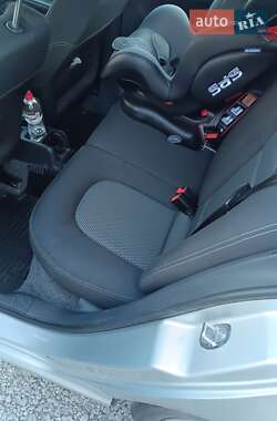 Хэтчбек Skoda Fabia 2006 в 