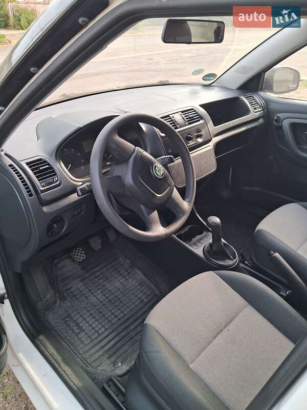 Хетчбек Skoda Fabia 2012 в Миколаєві