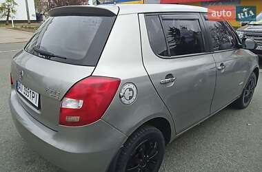 Хэтчбек Skoda Fabia 2007 в 