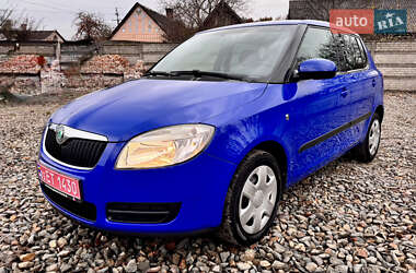 Хэтчбек Skoda Fabia 2008 в Луцке