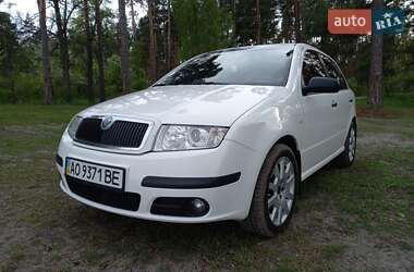 Хэтчбек Skoda Fabia 2006 в Дубовом
