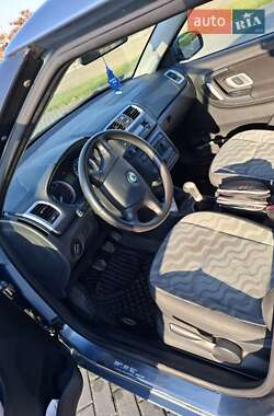 Хэтчбек Skoda Fabia 2009 в 