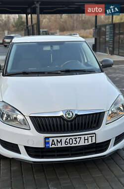 Хетчбек Skoda Fabia 2011 в Звягелі