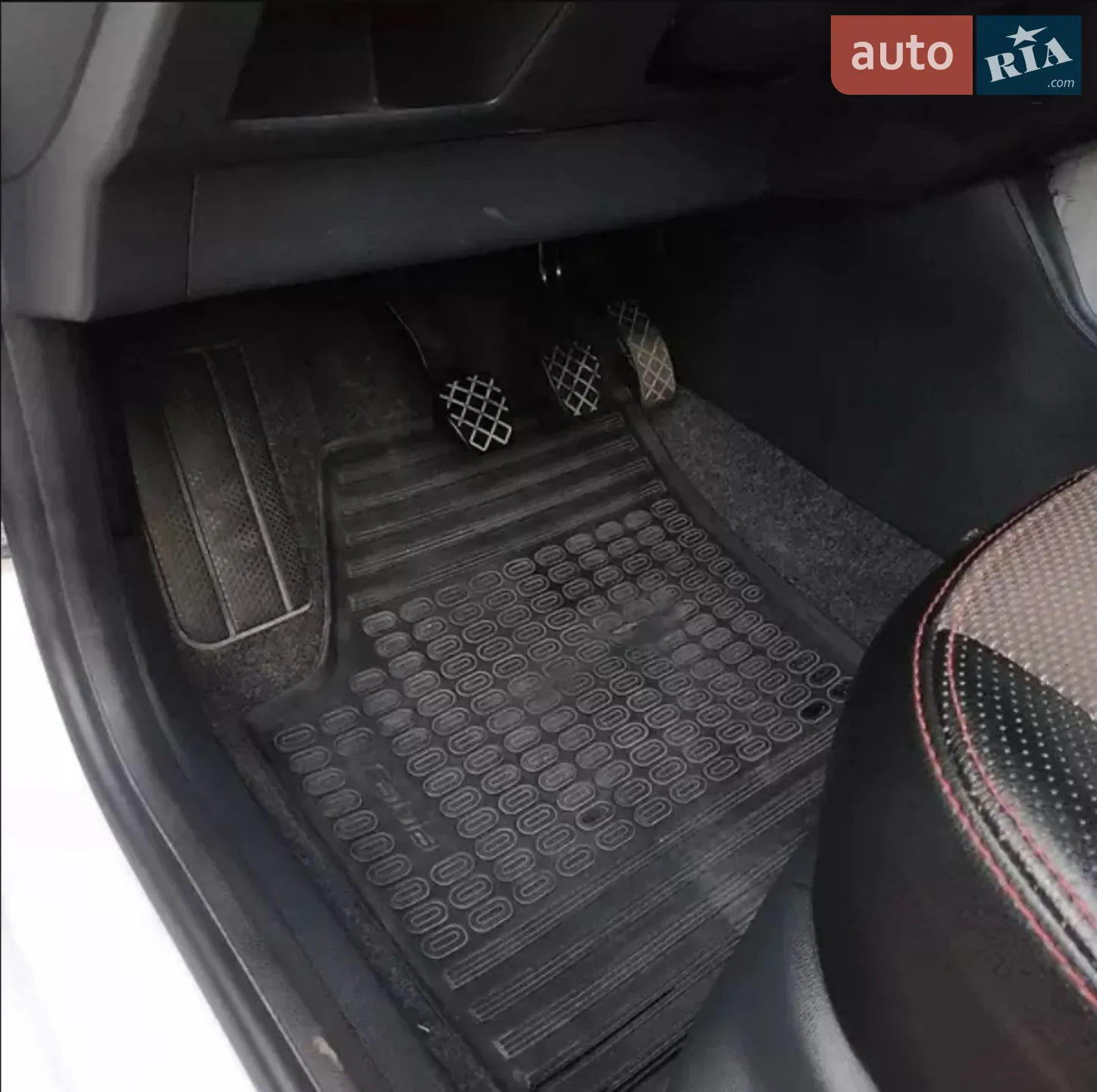 2013 Skoda Fabia - мініатюра 9