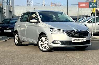 Хэтчбек Skoda Fabia 2020 в Киеве