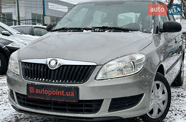 Хэтчбек Skoda Fabia 2010 в Сумах