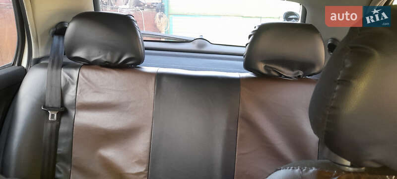 Хетчбек Skoda Fabia 2006 в Києві