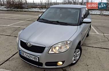 Хэтчбек Skoda Fabia 2008 в Южноукраинске