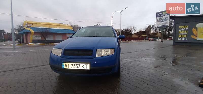 Хэтчбек Skoda Fabia 2004 в Ирпене