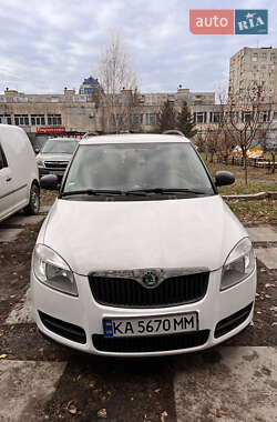 Універсал Skoda Fabia 2009 в Києві