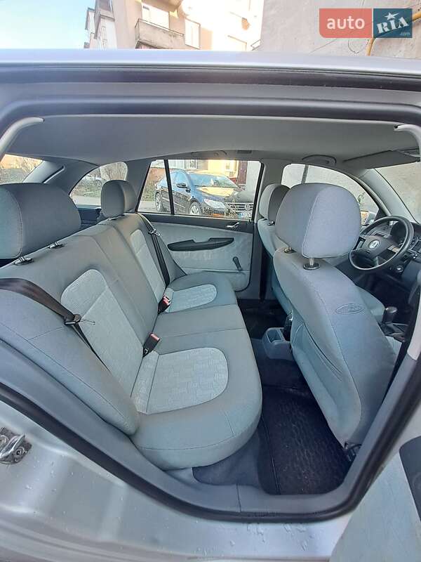 Универсал Skoda Fabia 2001 в Ужгороде фото 4 Универсал Skoda Fabia 2001 в Ужгороде