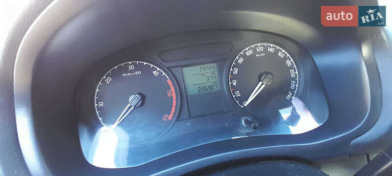 Хэтчбек Skoda Fabia 2009 в Львове