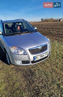 Универсал Skoda Fabia 2009 в Полтаве