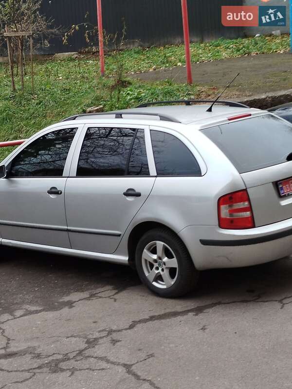Универсал Skoda Fabia 2005 в Ровно фото 5 Универсал Skoda Fabia 2005 в Ровно