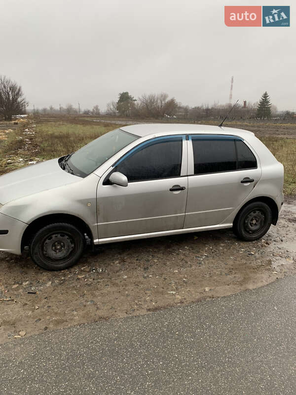 Хетчбек Skoda Fabia 2004 в Києві