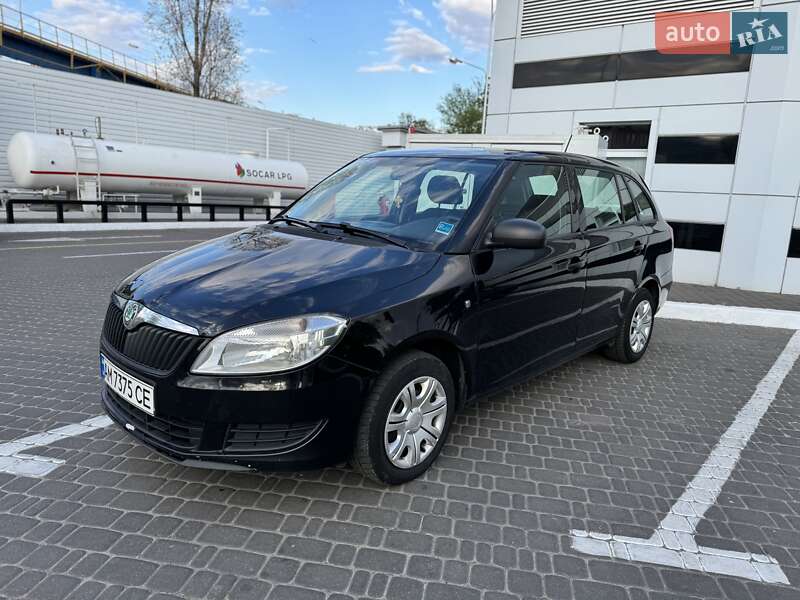 Универсал Skoda Fabia 2010 в 