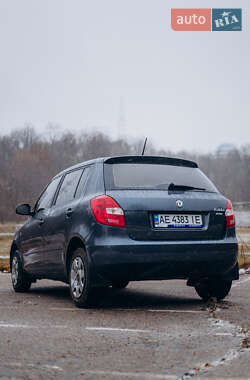 Хетчбек Skoda Fabia 2012 в Дніпрі