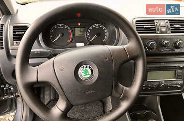 Універсал Skoda Fabia 2009 в Сумах