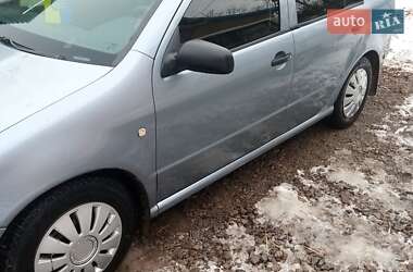 Седан Skoda Fabia 2002 в Липовці