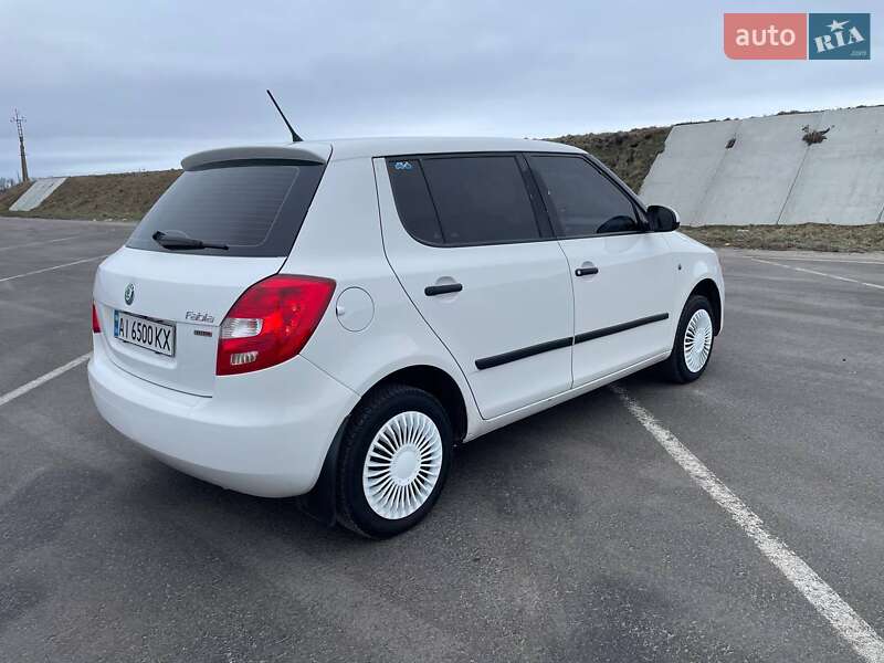 Хетчбек Skoda Fabia 2011 в Києві фото 3 Хетчбек Skoda Fabia 2011 в Києві