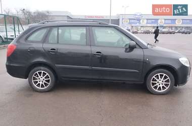 Універсал Skoda Fabia 2008 в Полтаві