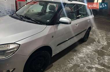 Універсал Skoda Fabia 2011 в Вінниці