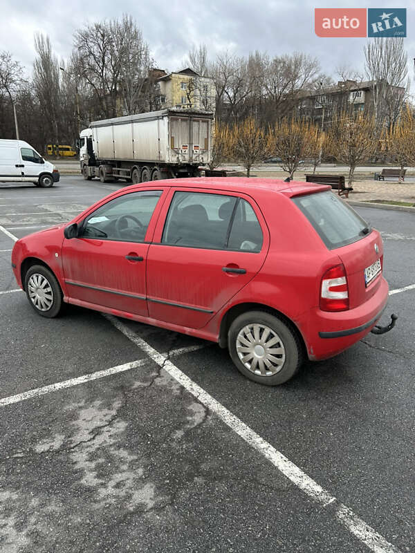 Хэтчбек Skoda Fabia 2004 в Запорожье