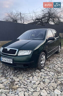 Седан Skoda Fabia 2002 в Хусті