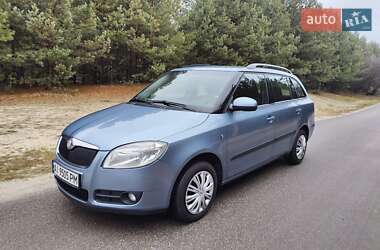 Універсал Skoda Fabia 2008 в Києві