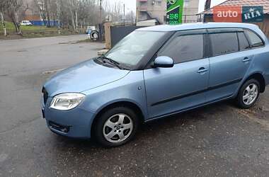 Універсал Skoda Fabia 2008 в Дніпрі