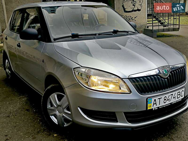 Хетчбек Skoda Fabia 2011 в Івано-Франківську