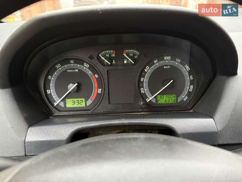Седан Skoda Fabia 2006 в Харкові