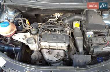 Хэтчбек Skoda Fabia 2007 в 