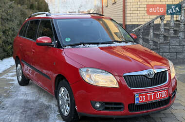 Універсал Skoda Fabia 2009 в Луцьку