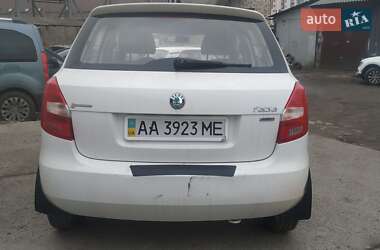 Хэтчбек Skoda Fabia 2012 в Киеве