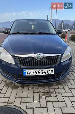 Хэтчбек Skoda Fabia 2010 в 
