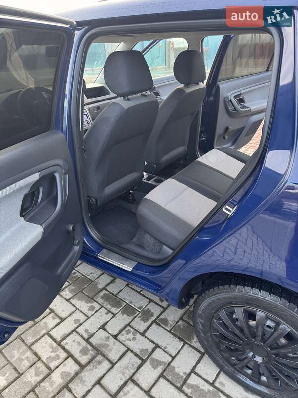 Хэтчбек Skoda Fabia 2010 в Ужгороде