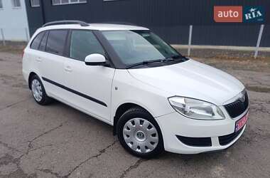 Універсал Skoda Fabia 2011 в Луцьку