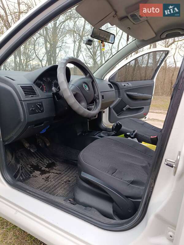 Універсал Skoda Fabia 2004 в Сарнах