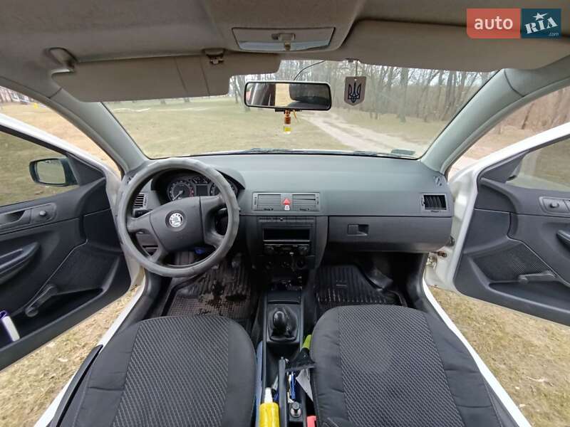 Універсал Skoda Fabia 2004 в Сарнах