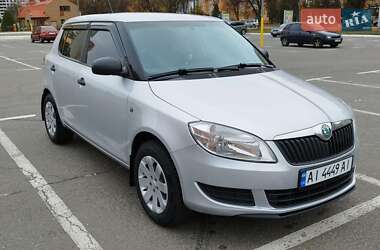 Хэтчбек Skoda Fabia 2013 в 