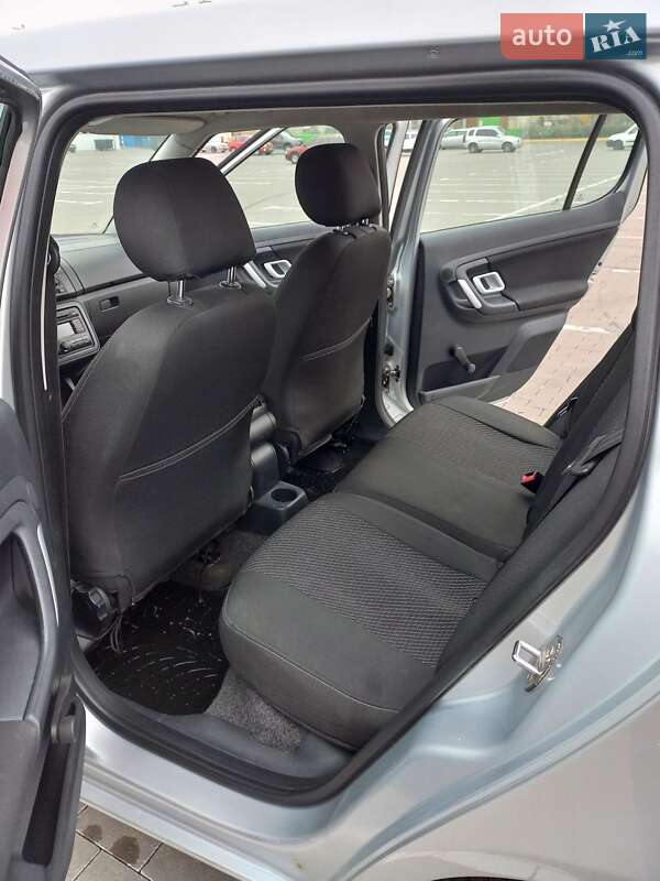 Хетчбек Skoda Fabia 2010 в Львові