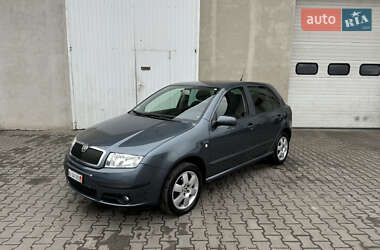 Хэтчбек Skoda Fabia 2006 в Луцке