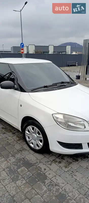 Хетчбек Skoda Fabia 2010 в 