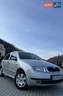 Хэтчбек Skoda Fabia 2001 в Винниках