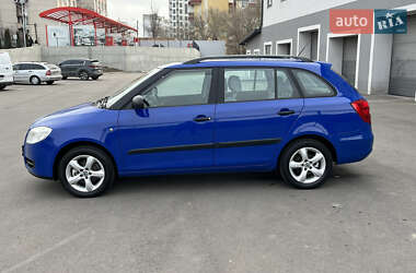 Универсал Skoda Fabia 2009 в Виннице