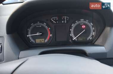 Хэтчбек Skoda Fabia 2006 в 