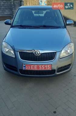 Універсал Skoda Fabia 2008 в Луцьку