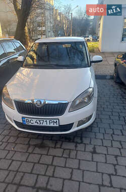 Хэтчбек Skoda Fabia 2012 в Львове