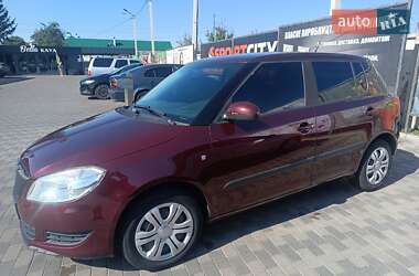 Хэтчбек Skoda Fabia 2011 в Лубнах